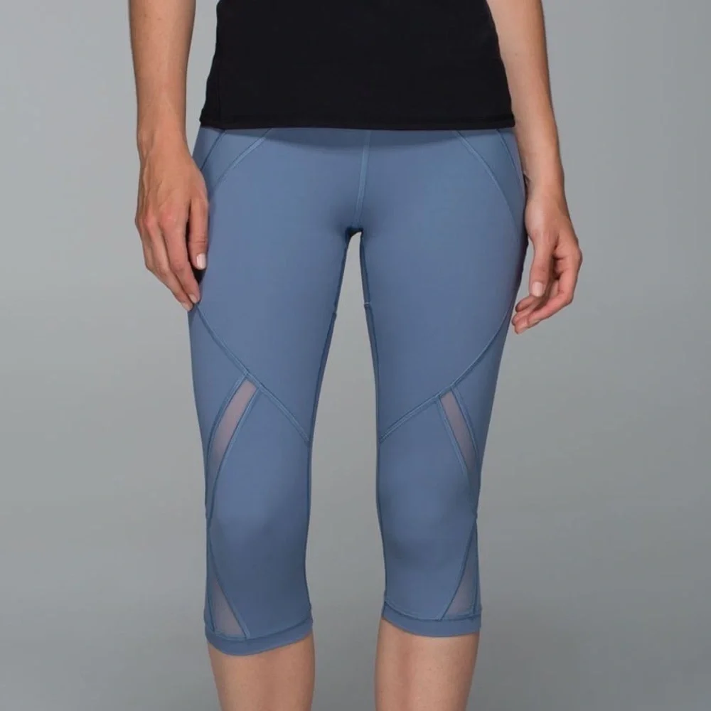 Lululemon Cool To Street Crop Blue Denim / Banana Leaf Blush Quartz
